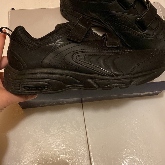 NWOT Reebok Duty Proof Time and a Half KC Leather Sneakers - Picture 2 of 6